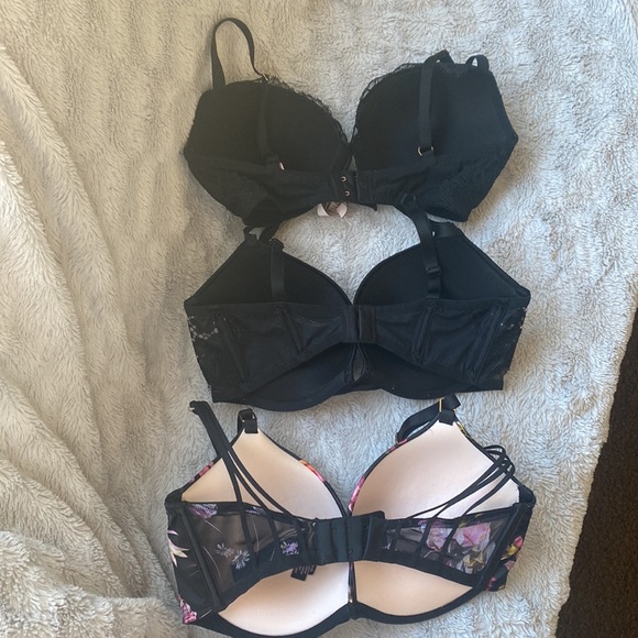 Victoria’s Secret Very Sexy Push-Up — Set of 3 Bras - Picture 4 of 9